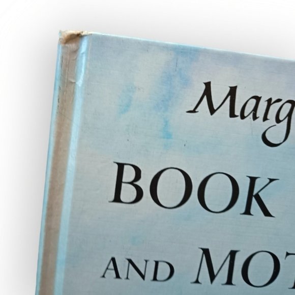 Marguerite de Angeli's Book of Nursery and Mother Goose Rhymes - Picture 4 of 4